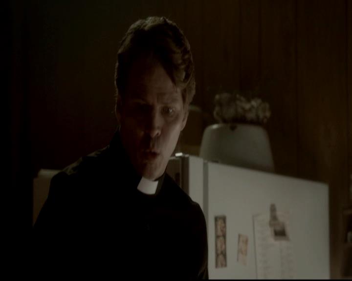 VampireDiariesWorld-dot-org_4x01GrowingPains0918.jpg