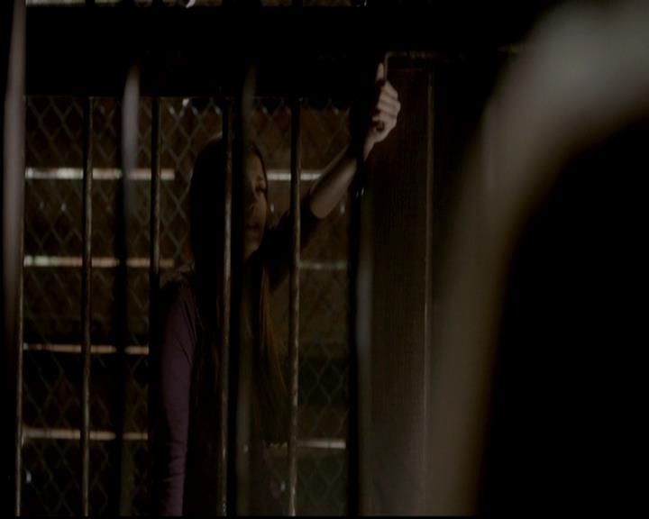 VampireDiariesWorld-dot-org_4x01GrowingPains1209.jpg