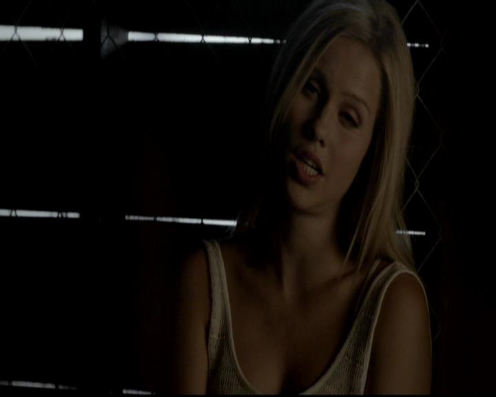 VampireDiariesWorld-dot-org_4x01GrowingPains1212.jpg