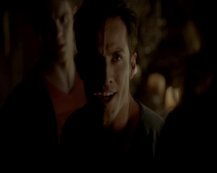 VampireDiariesWorld-dot-org_4x01GrowingPains1460.jpg