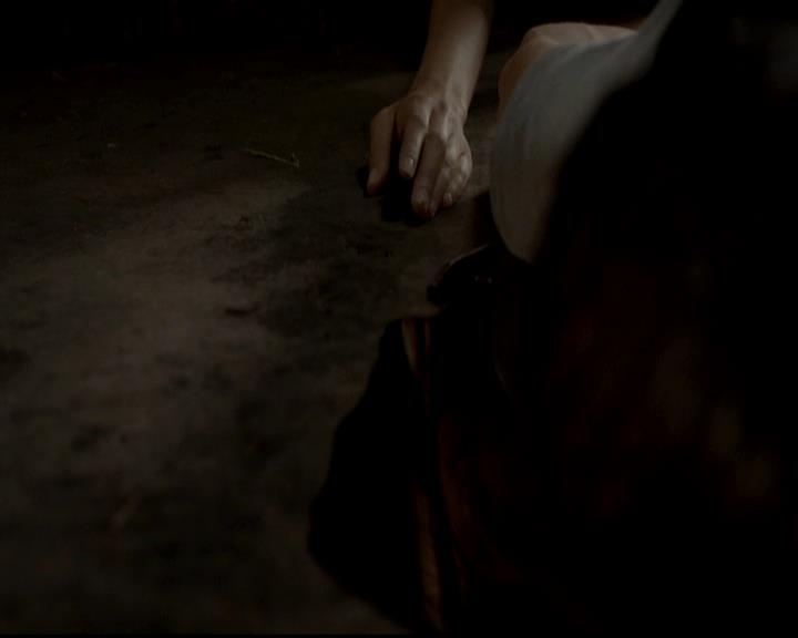 VampireDiariesWorld-dot-org_4x01GrowingPains1835.jpg VampireDiariesWorld-dot-org_4x01GrowingPains1835.jpg