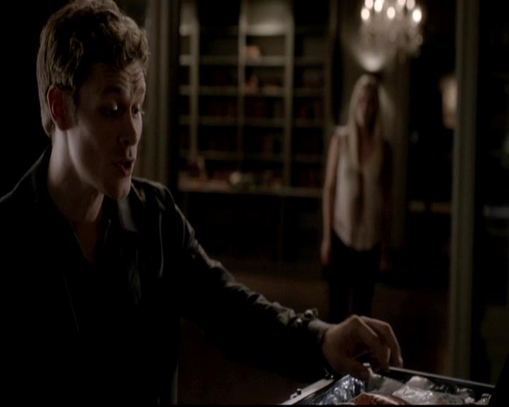 VampireDiariesWorld-dot-org_4x01GrowingPains2054.jpg