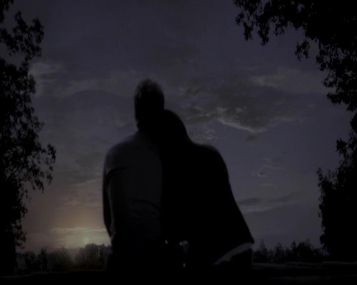 VampireDiariesWorld-dot-org_4x01GrowingPains2220.jpg