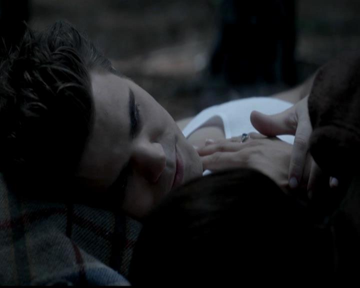 VampireDiariesWorld-dot-org_4x02Memorial0015.jpg