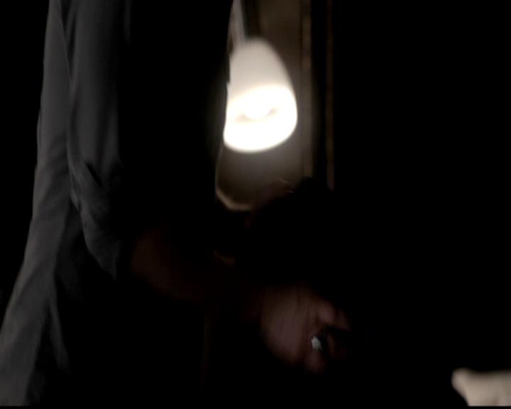 VampireDiariesWorld-dot-org_4x02Memorial0016.jpg
