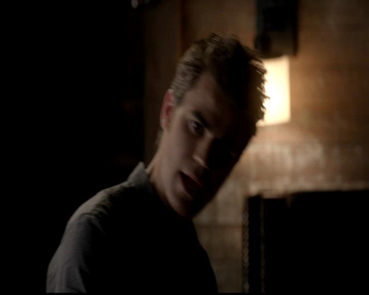 VampireDiariesWorld-dot-org_4x02Memorial0019.jpg