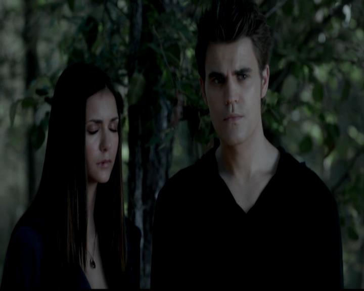 VampireDiariesWorld-dot-org_4x02Memorial0046.jpg