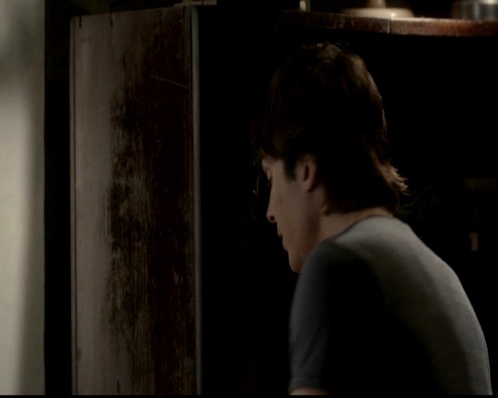 VampireDiariesWorld-dot-org_4x02Memorial0076.jpg