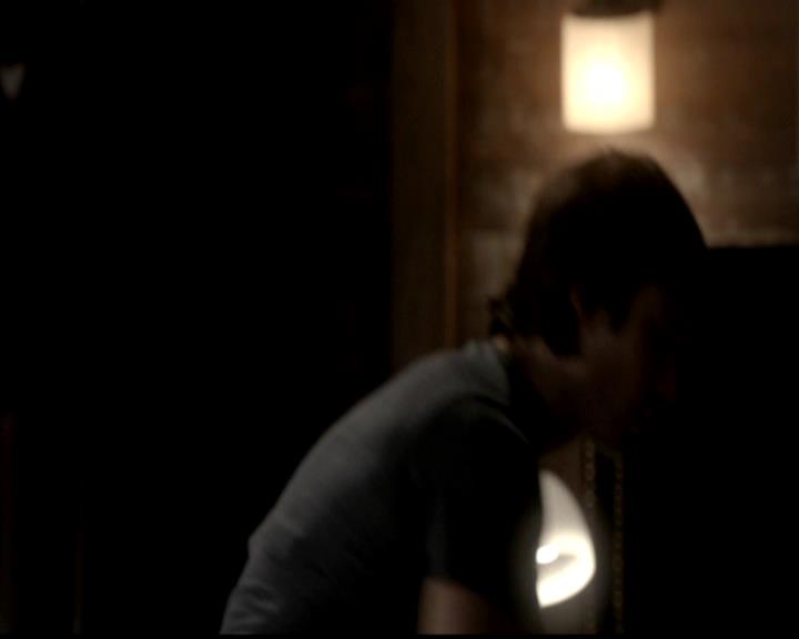 VampireDiariesWorld-dot-org_4x02Memorial0080.jpg