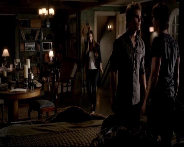 VampireDiariesWorld-dot-org_4x02Memorial0105.jpg