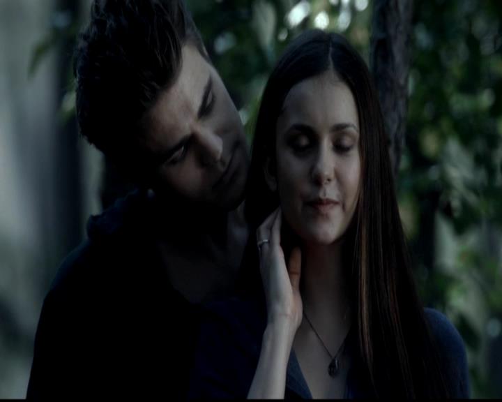 VampireDiariesWorld-dot-org_4x02Memorial0155.jpg