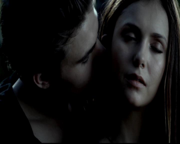VampireDiariesWorld-dot-org_4x02Memorial0172.jpg