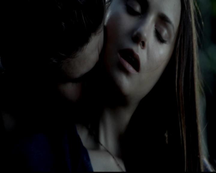 VampireDiariesWorld-dot-org_4x02Memorial0175.jpg