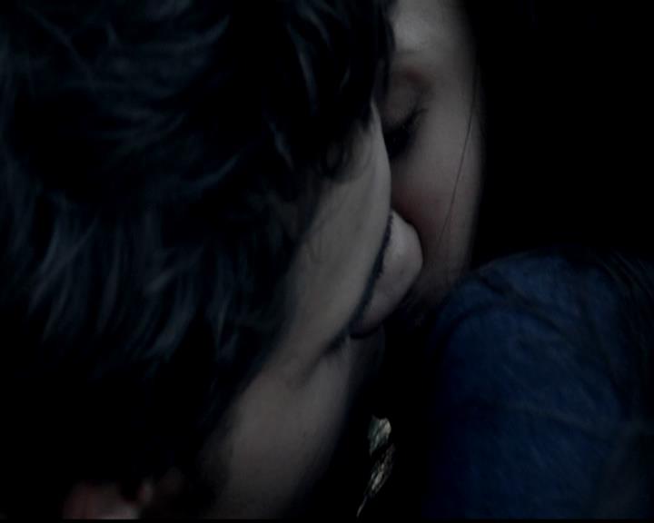 VampireDiariesWorld-dot-org_4x02Memorial0190.jpg