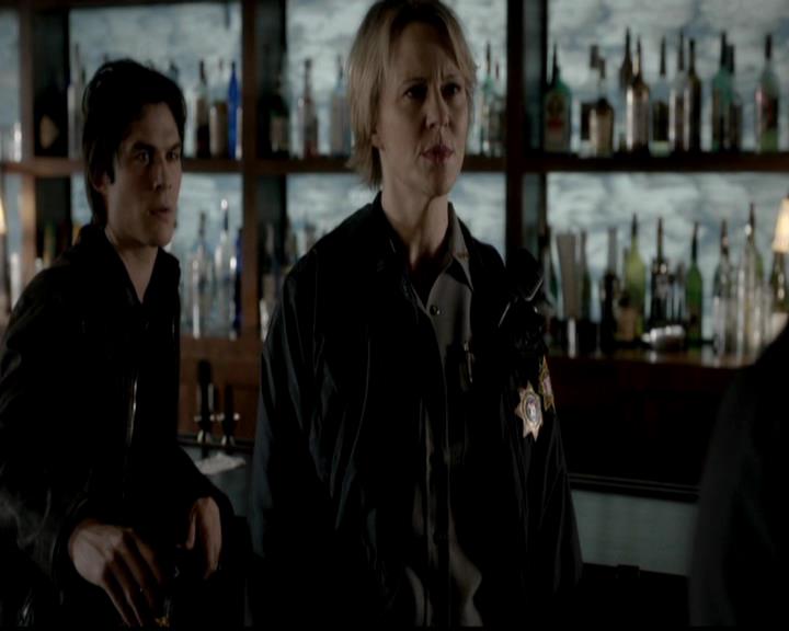 VampireDiariesWorld-dot-org_4x02Memorial0300.jpg