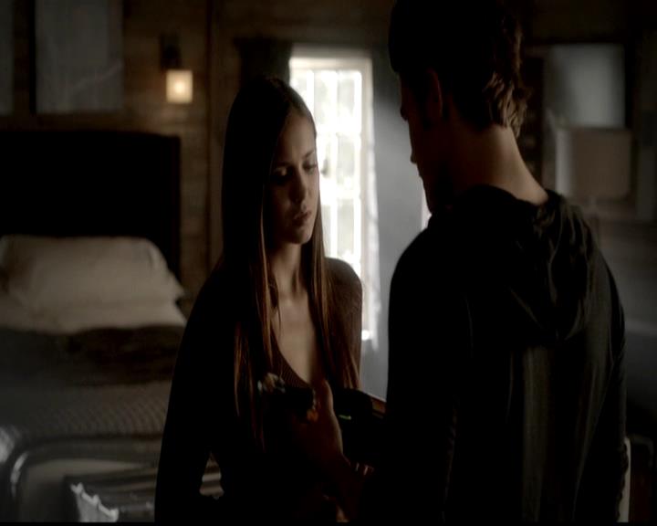 VampireDiariesWorld-dot-org_4x02Memorial0446.jpg