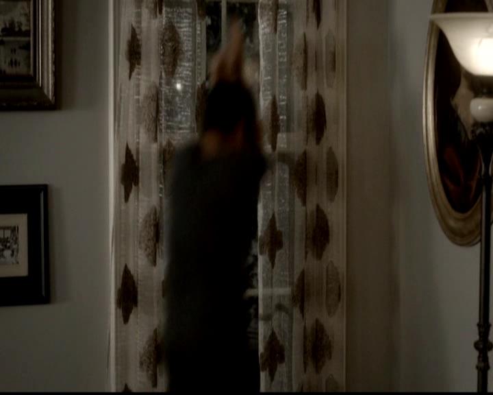 VampireDiariesWorld-dot-org_4x02Memorial0705.jpg