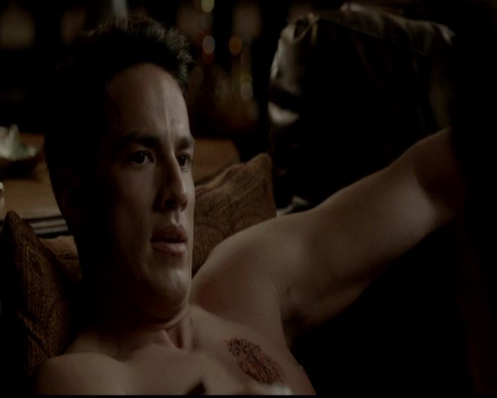 VampireDiariesWorld-dot-org_4x02Memorial0738.jpg