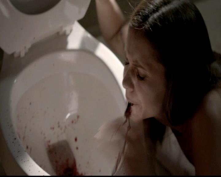 VampireDiariesWorld-dot-org_4x02Memorial0888.jpg