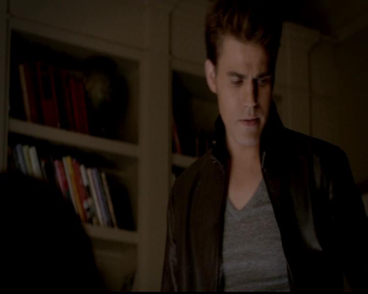 VampireDiariesWorld-dot-org_4x02Memorial0990.jpg