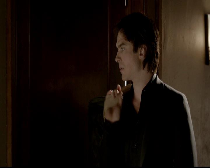 VampireDiariesWorld-dot-org_4x02Memorial1042.jpg
