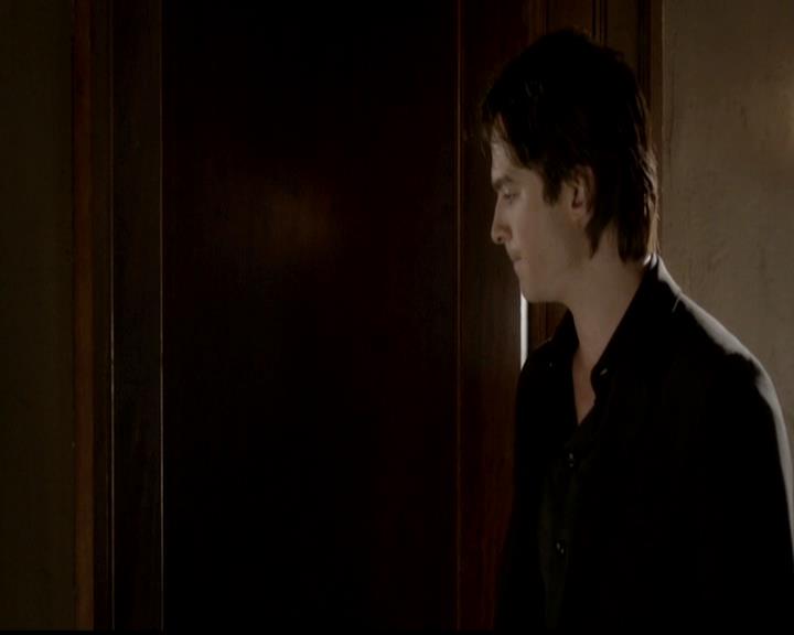 VampireDiariesWorld-dot-org_4x02Memorial1046.jpg