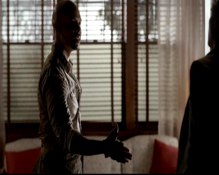 VampireDiariesWorld-dot-org_4x02Memorial1058.jpg