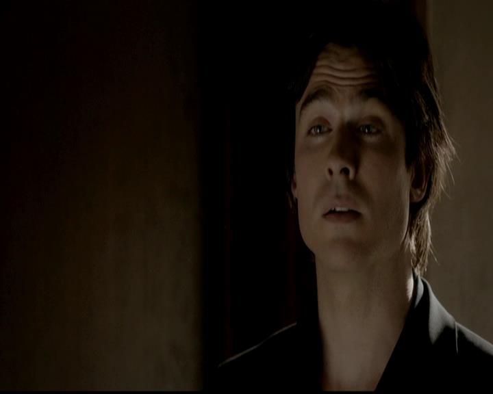 VampireDiariesWorld-dot-org_4x02Memorial1078.jpg