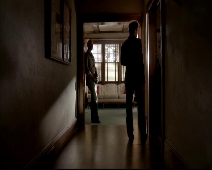 VampireDiariesWorld-dot-org_4x02Memorial1088.jpg