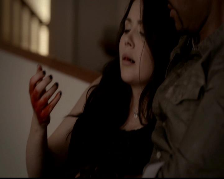 VampireDiariesWorld-dot-org_4x02Memorial1120.jpg