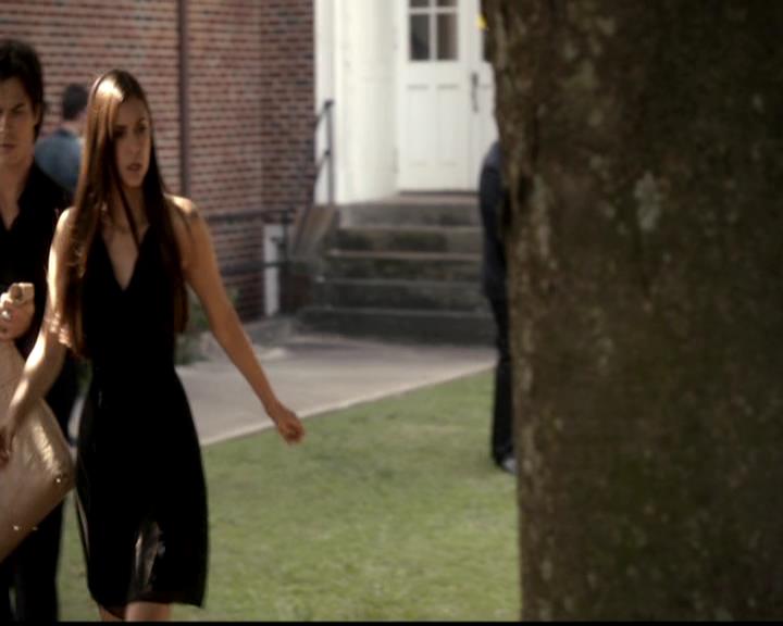 VampireDiariesWorld-dot-org_4x02Memorial1127.jpg
