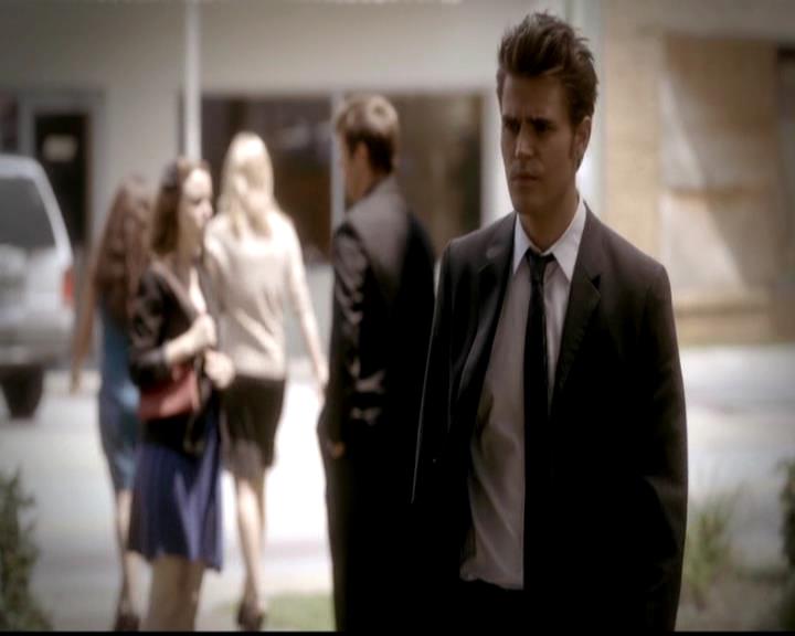 VampireDiariesWorld-dot-org_4x02Memorial1180.jpg