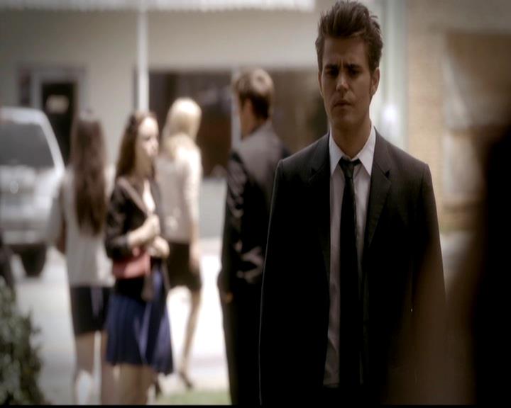 VampireDiariesWorld-dot-org_4x02Memorial1182.jpg