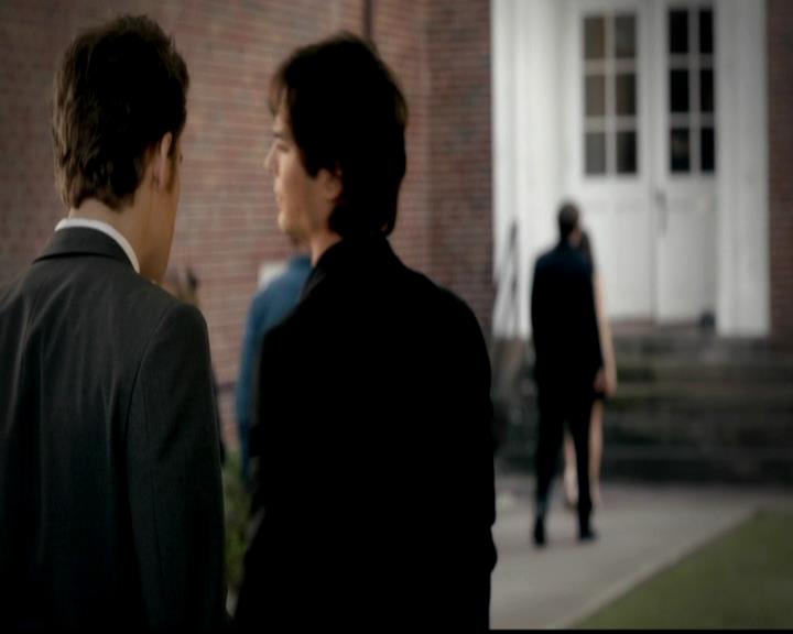 VampireDiariesWorld-dot-org_4x02Memorial1192.jpg