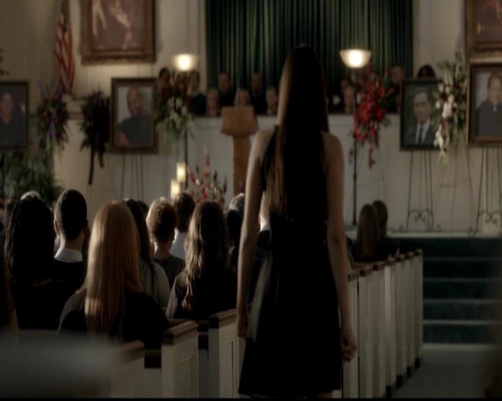 VampireDiariesWorld-dot-org_4x02Memorial1245.jpg