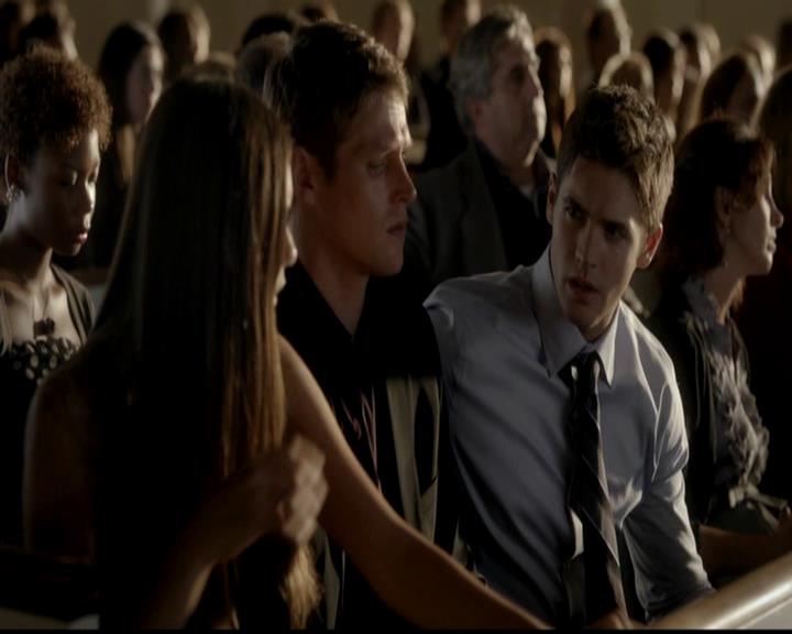 VampireDiariesWorld-dot-org_4x02Memorial1254.jpg
