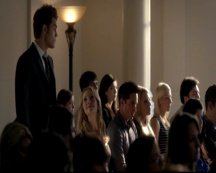 VampireDiariesWorld-dot-org_4x02Memorial1276.jpg