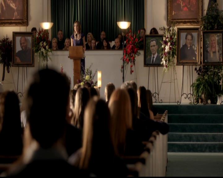 VampireDiariesWorld-dot-org_4x02Memorial1289.jpg