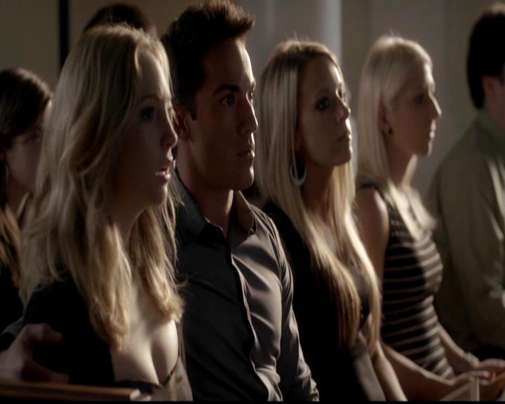 VampireDiariesWorld-dot-org_4x02Memorial1318.jpg