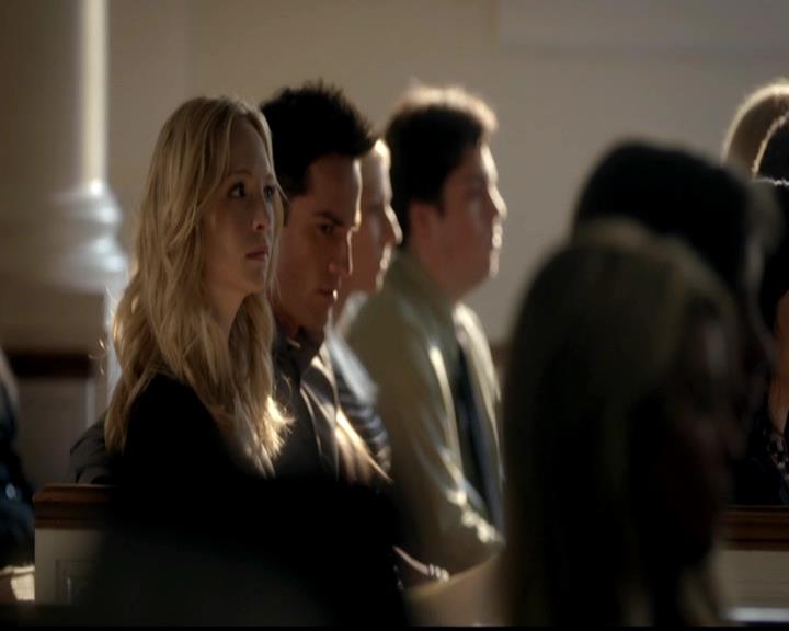 VampireDiariesWorld-dot-org_4x02Memorial1325.jpg