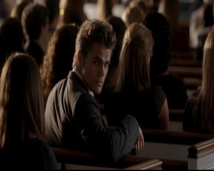 VampireDiariesWorld-dot-org_4x02Memorial1326.jpg