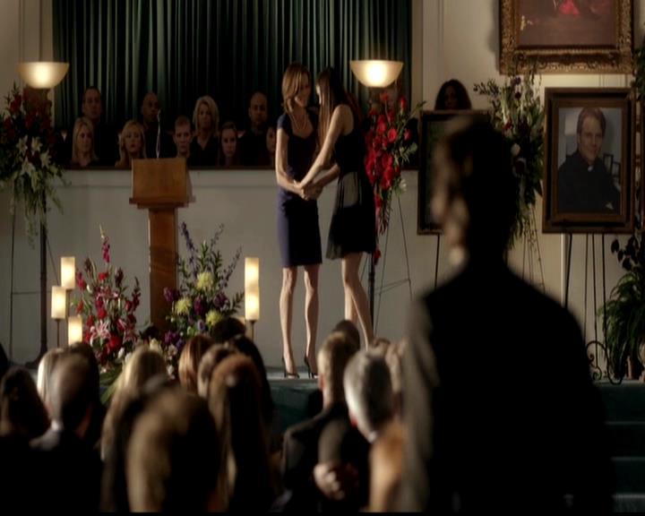 VampireDiariesWorld-dot-org_4x02Memorial1336.jpg