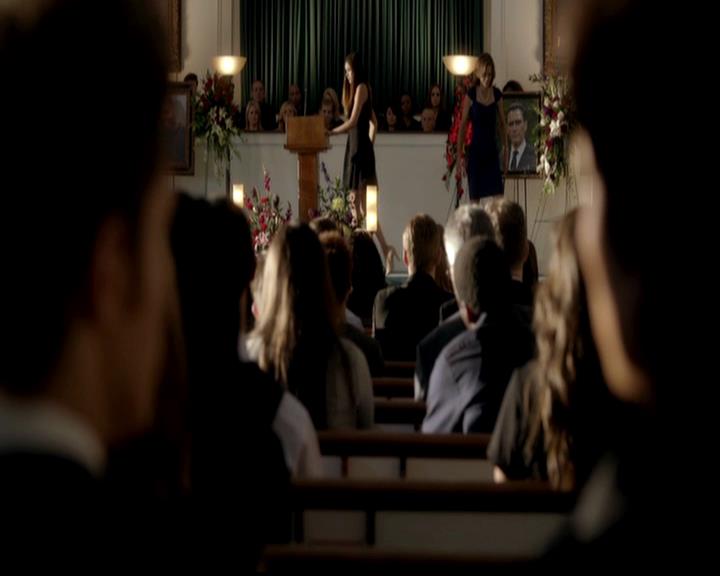 VampireDiariesWorld-dot-org_4x02Memorial1340.jpg