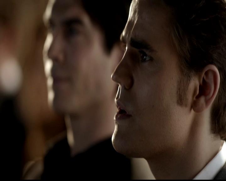 VampireDiariesWorld-dot-org_4x02Memorial1345.jpg
