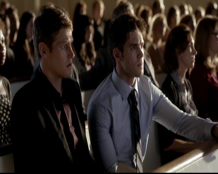 VampireDiariesWorld-dot-org_4x02Memorial1353.jpg