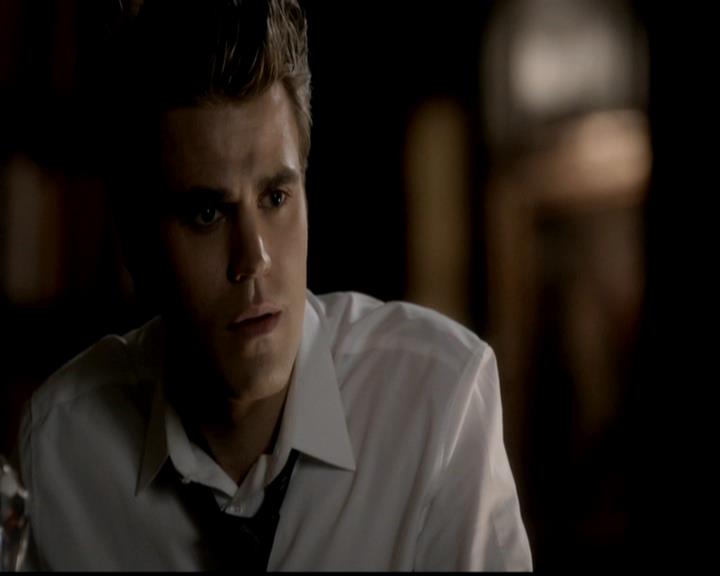 VampireDiariesWorld-dot-org_4x02Memorial1894.jpg