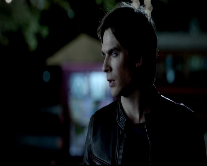 VampireDiariesWorld-dot-org_4x02Memorial2006.jpg