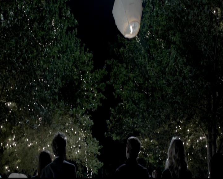 VampireDiariesWorld-dot-org_4x02Memorial2141.jpg