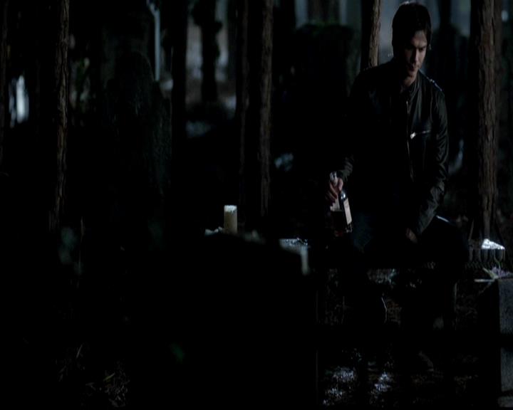 VampireDiariesWorld-dot-org_4x02Memorial2164.jpg