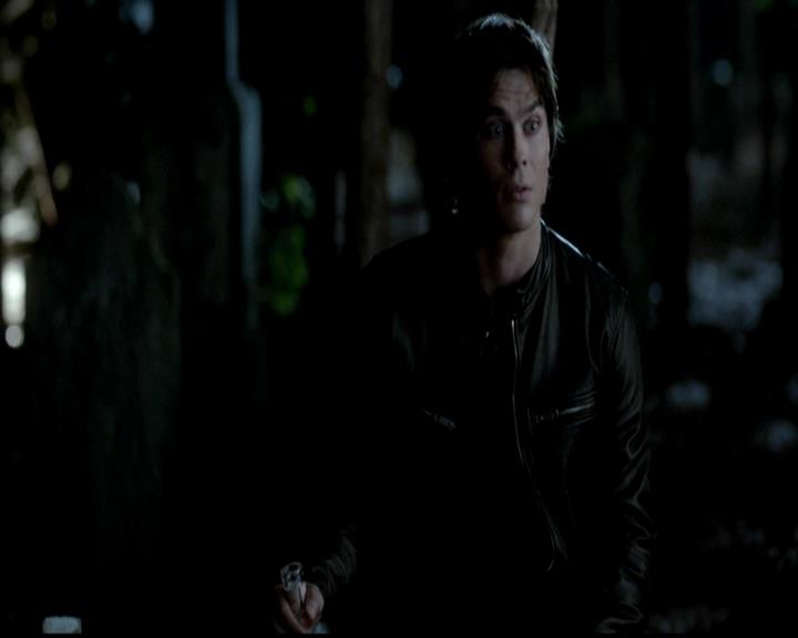 VampireDiariesWorld-dot-org_4x02Memorial2189.jpg